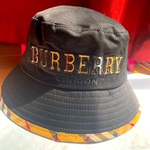 Burberry Baseball Hat w/c Tag /Stunning! Black